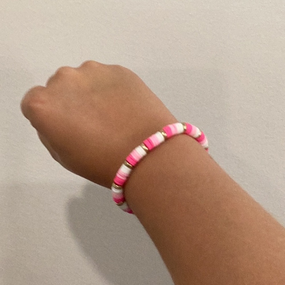 Pretty in pink clay bead bracelet 🩷✨💅🏻